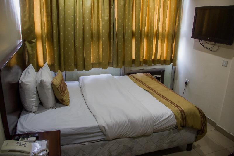 Beni Hotel Lagos Exterior photo