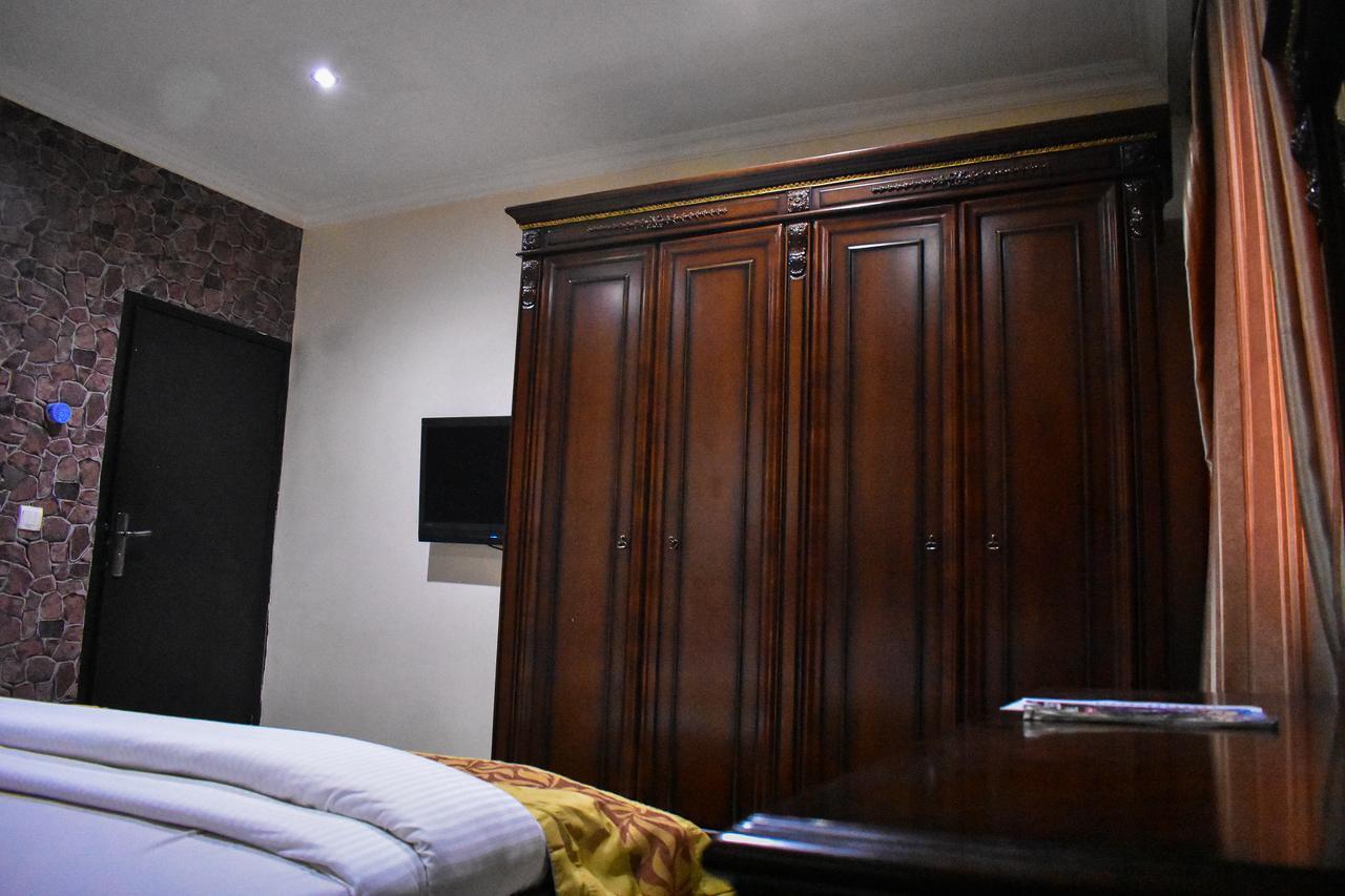Beni Hotel Lagos Exterior photo
